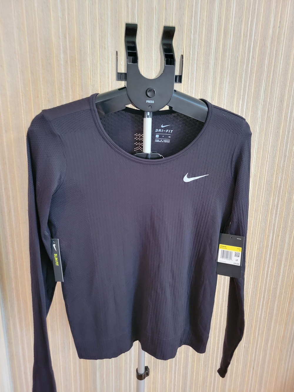 Nike Dri-FIT Women's Long Sleeve Training Top - Black NWT small